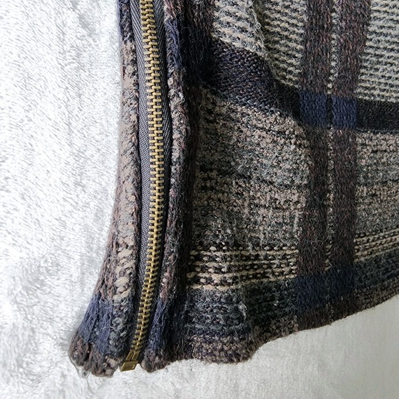 Urban Renewal Wool Skirt Womens Medium Knit Preppy Recycled Sweaters Micro Mini - Picture 8 of 14